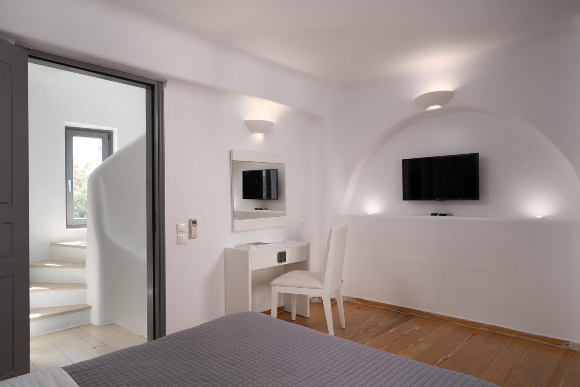 Santorini Princess Presidential Suites Akrotírion Exteriör bild